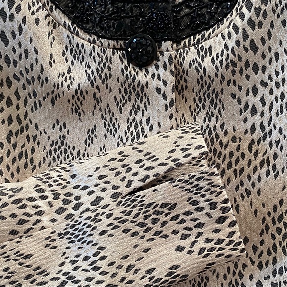 Albert Nipon Metallic Snake Print Blazer SZ 6 - Picture 7 of 9
